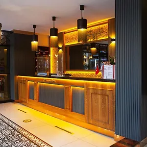 rezervați aici